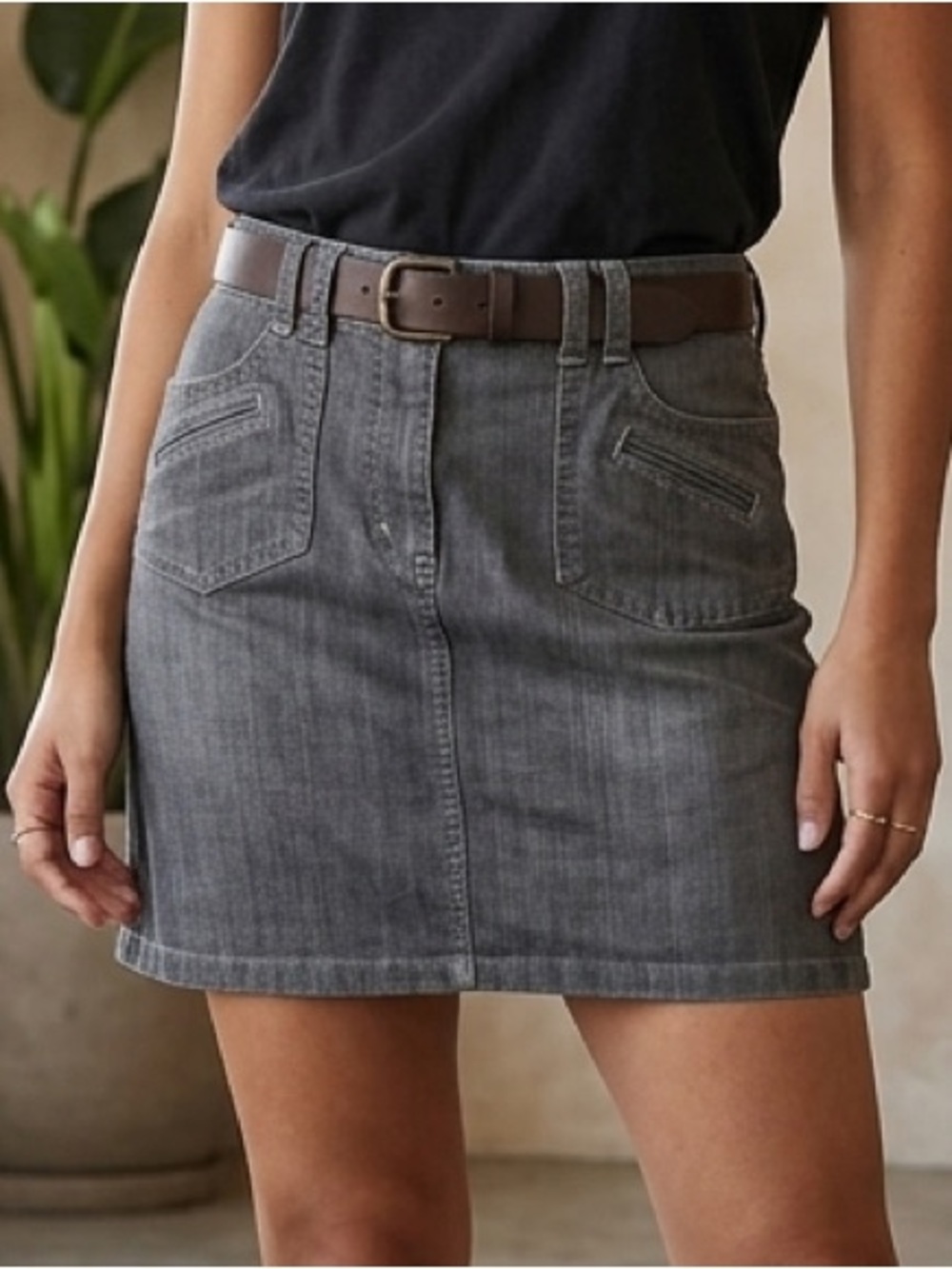 Ann Taylor Charcoal Gray Denim Mini Skirt, Women’s Size 6 cotton